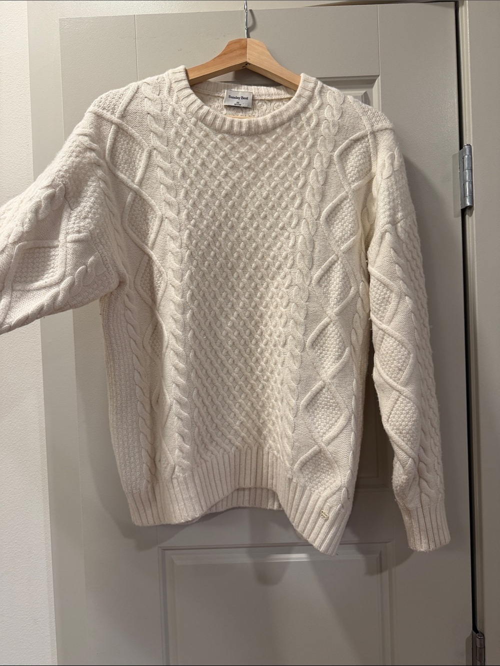Aritzia Cream Cable-Knit Crewneck Sweater